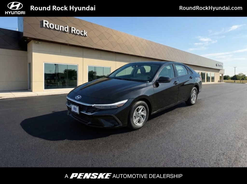 New 2026 Hyundai Elantra SE w/ Cargo Package