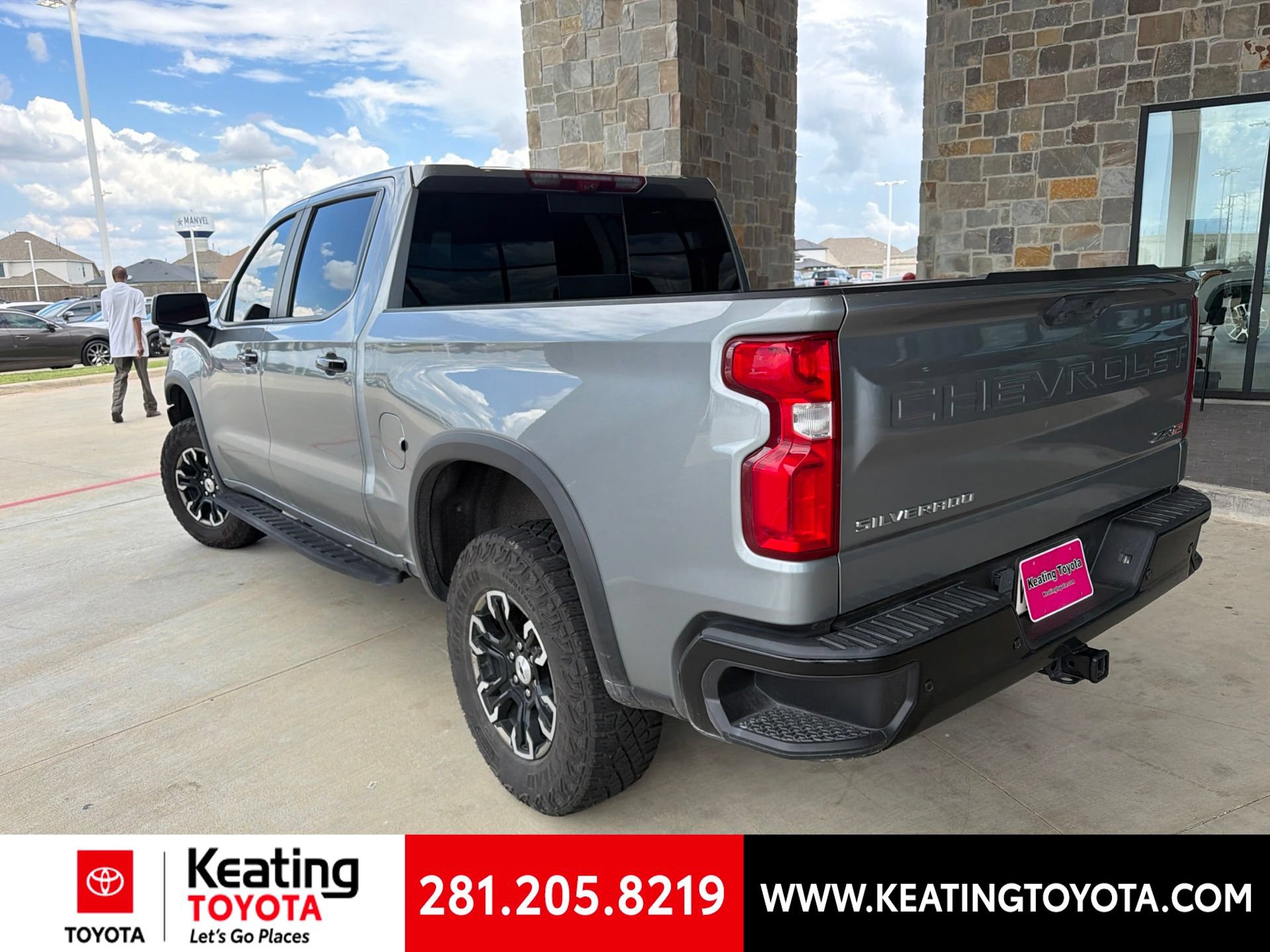 Used 2024 Chevrolet Silverado 1500 ZR2 w/ Technology Package AWD/4WD image 7