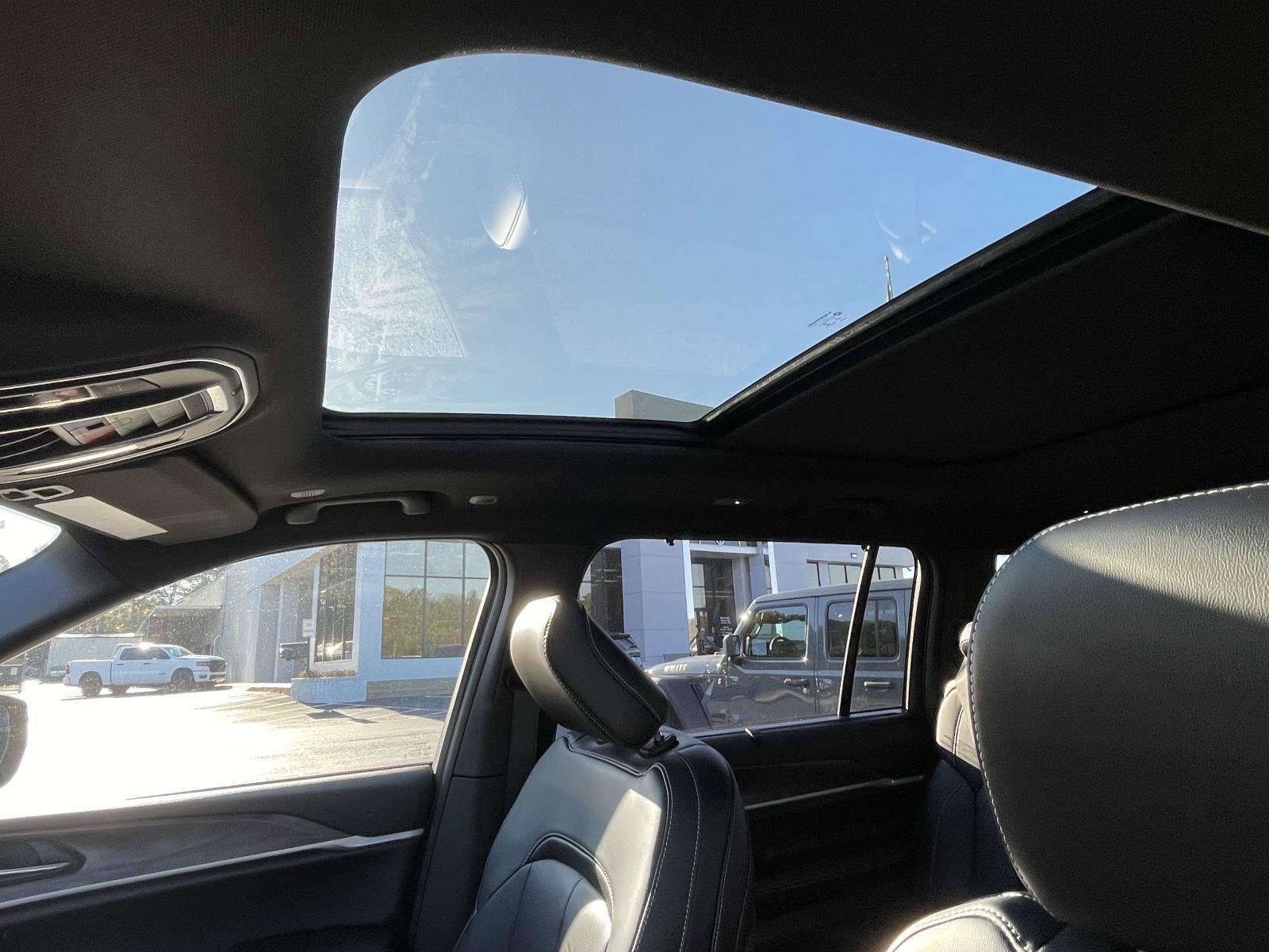 New 2025 Jeep Grand Cherokee L Limited image 2