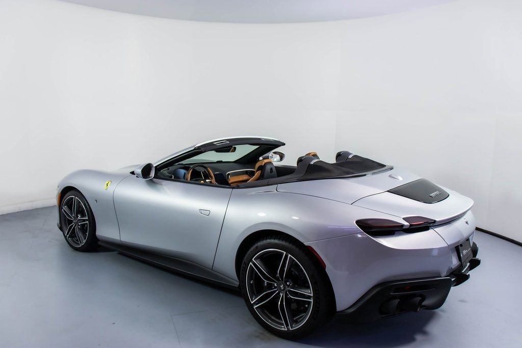 Certified 2025 Ferrari Roma Spider image 8