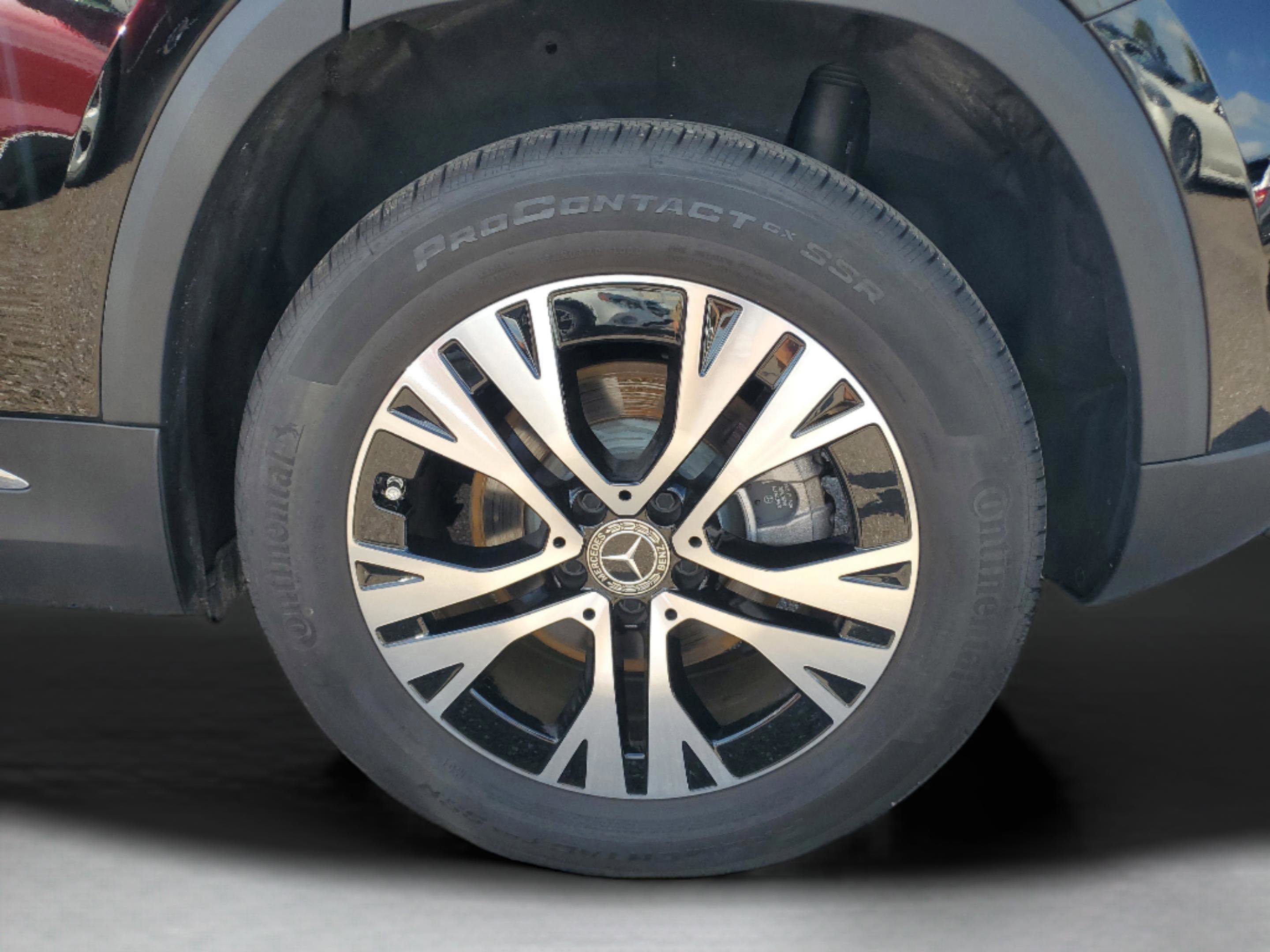 Used 2025 Mercedes-Benz GLA 250 image 34