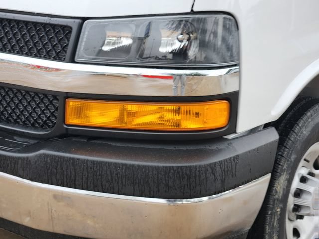 New 2024 Chevrolet Express 3500 w/ Power Convenience Package RWD image 15