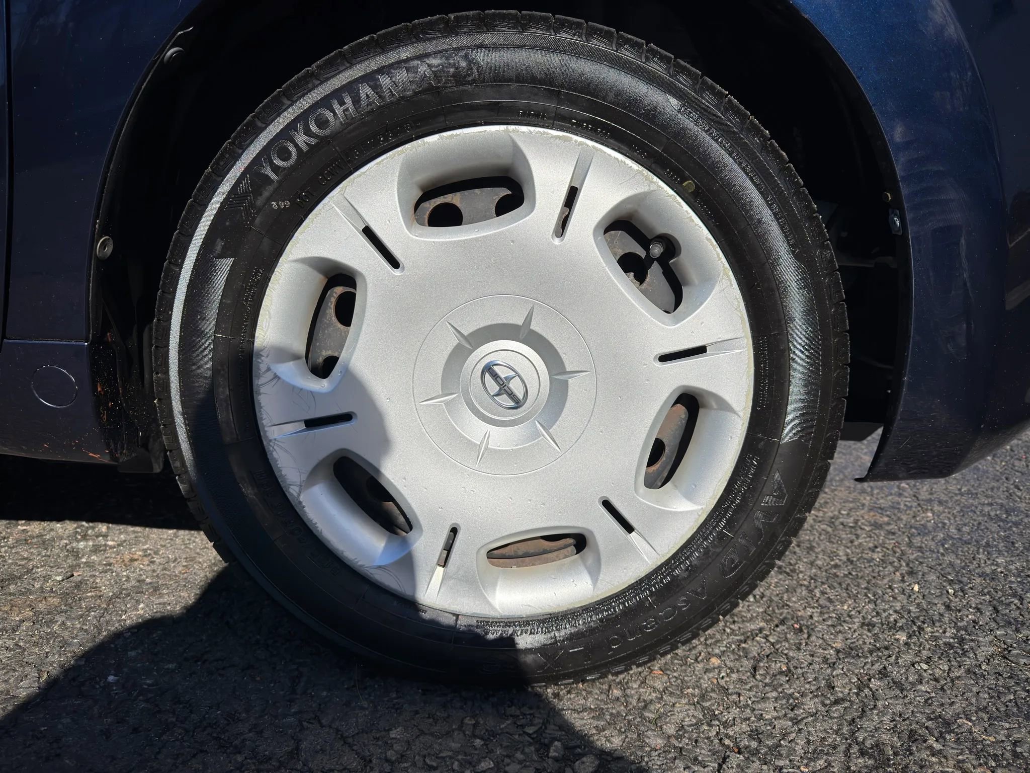 Used 2012 Scion xD image 9