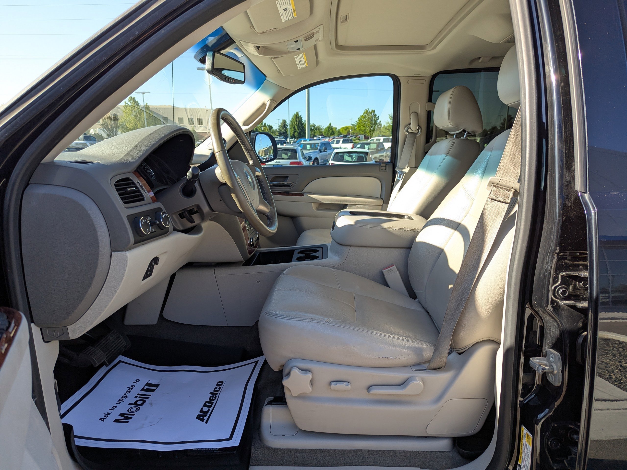Used 2013 Chevrolet Avalanche LT w/ All-Star Edition AWD/4WD image 12