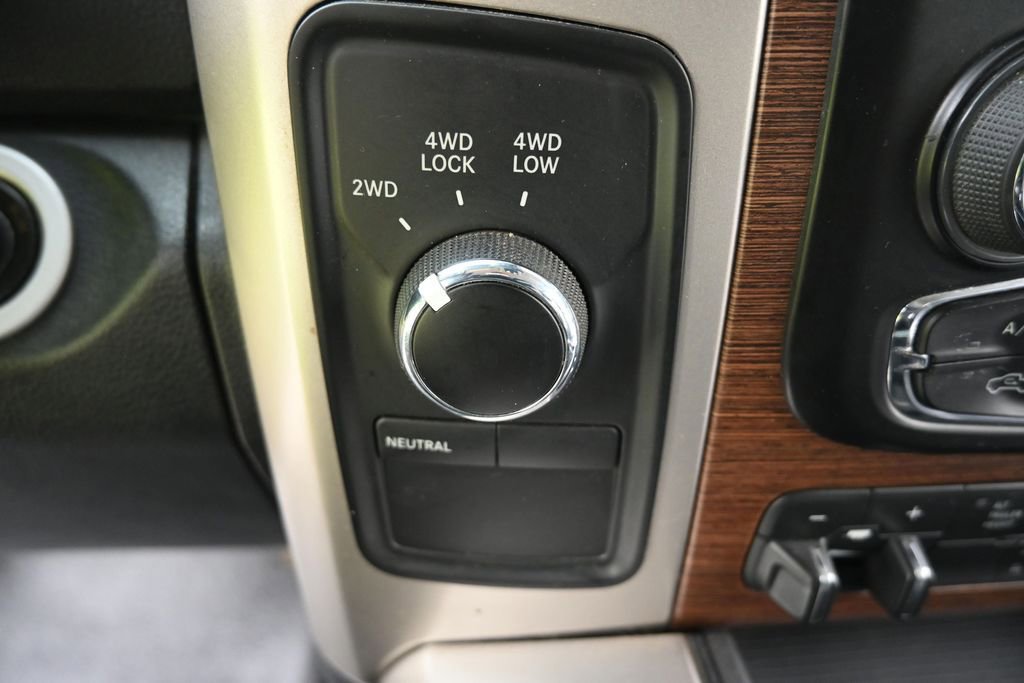 Used 2016 RAM 3500 Laramie AWD/4WD image 27