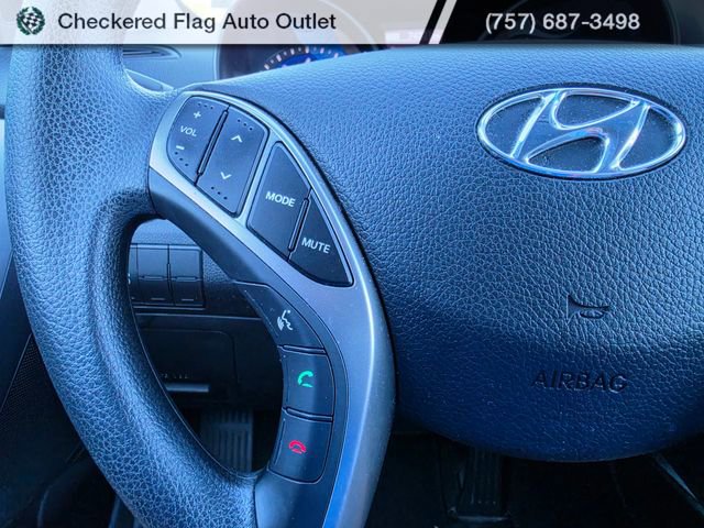 Used 2016 Hyundai Elantra GT FWD image 13