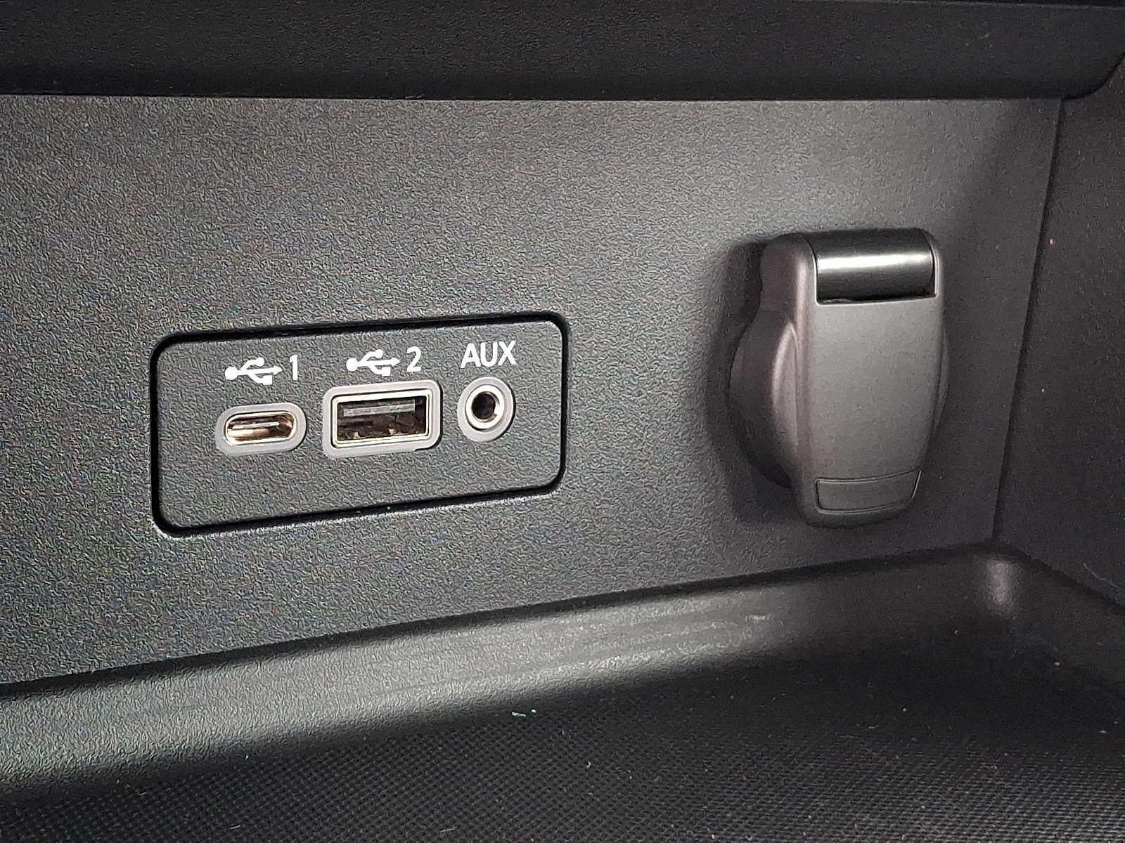 Used 2023 Nissan Sentra SV FWD image 20