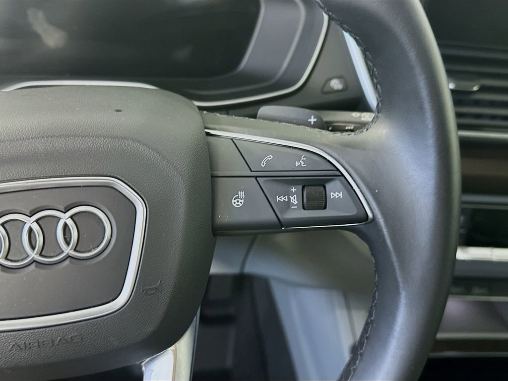 Used 2025 Audi Q5 2.0T Premium Plus w/ Premium Plus Package AWD/4WD image 27