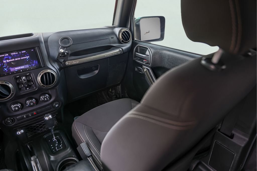 Used 2018 Jeep Wrangler Unlimited Sport AWD/4WD image 27
