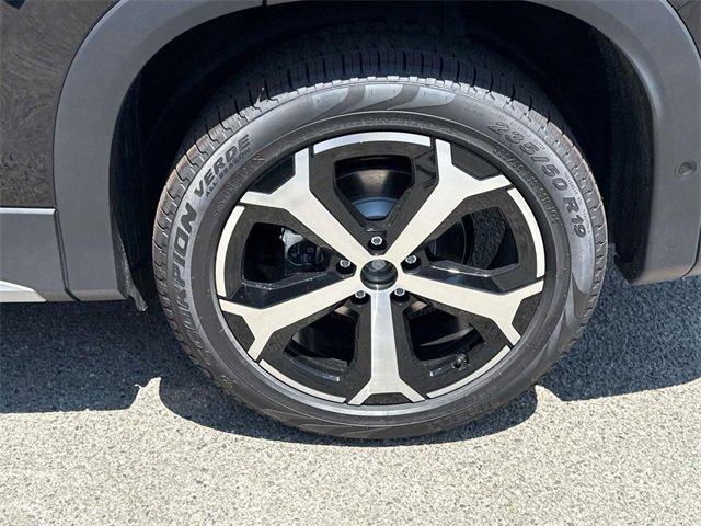 New 2025 Volkswagen Tiguan SE image 30