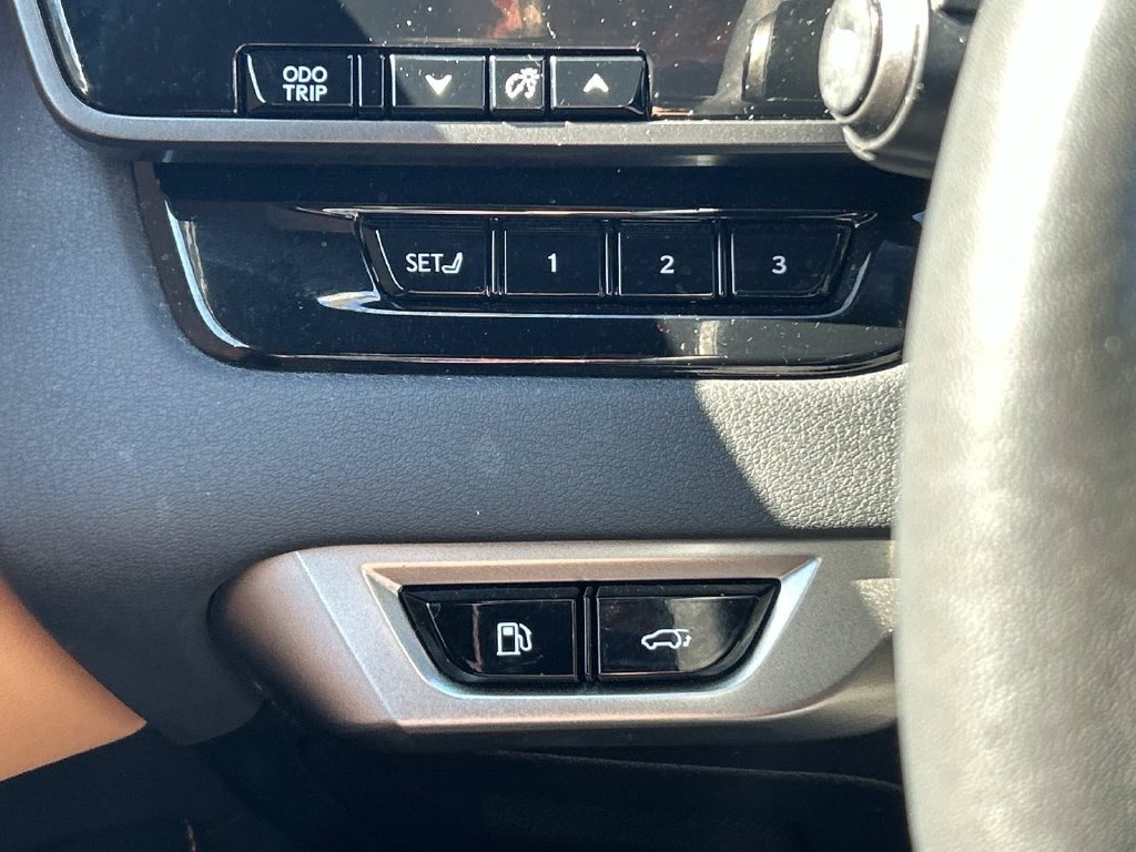 Used 2023 Lexus RX 350 Premium w/ Accessory Package AWD/4WD image 20