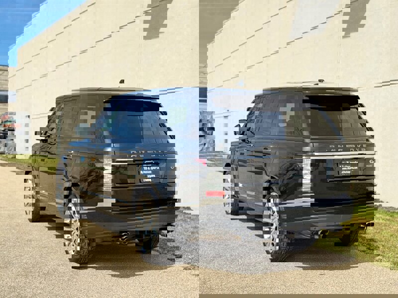 Used 2016 Land Rover Range Rover LWB SV Autobiography image 11