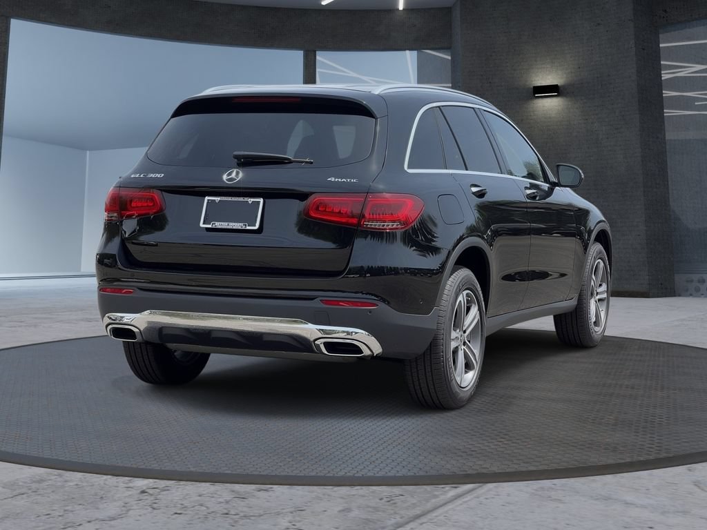 Used 2022 Mercedes-Benz GLC 300 4MATIC w/ Premium Package Lite image 4