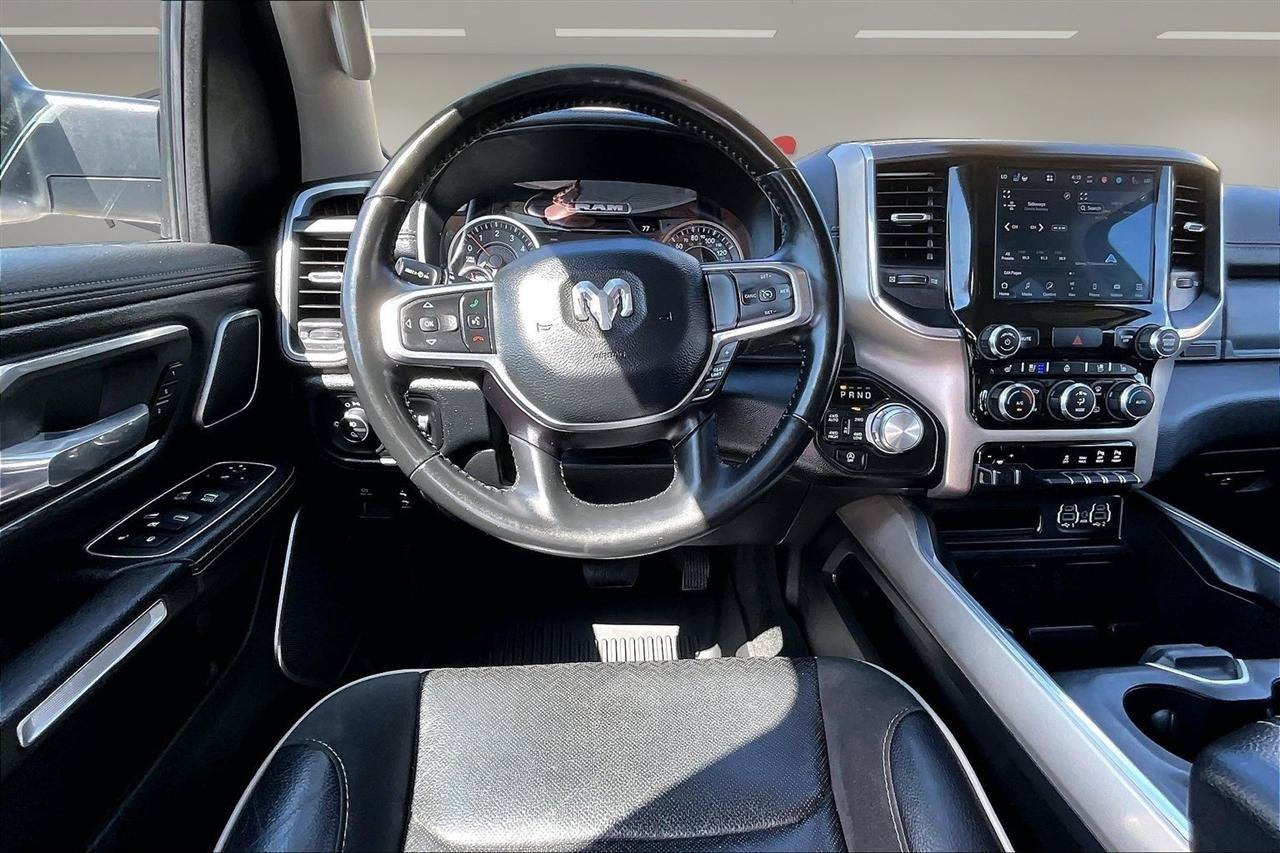 Used 2022 RAM 1500 Laramie AWD/4WD image 9