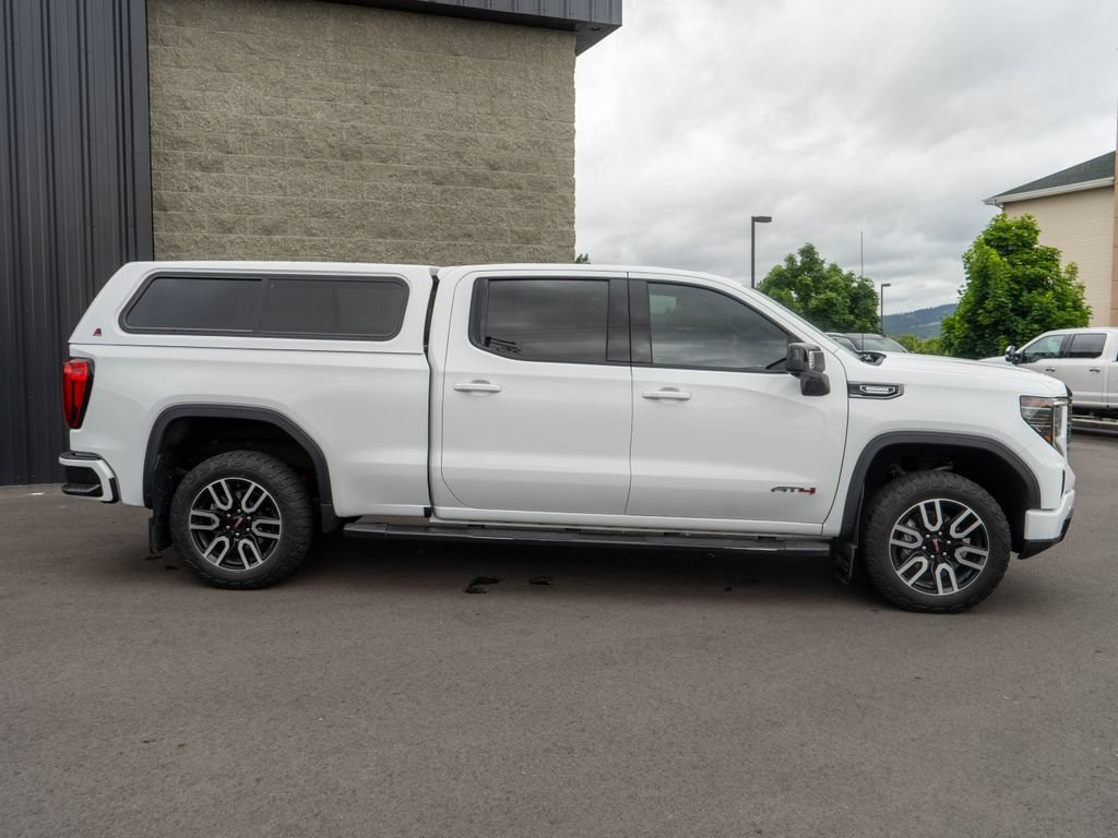 Used 2023 GMC Sierra 1500 AT4 w/ AT4 Preferred Package AWD/4WD image 8