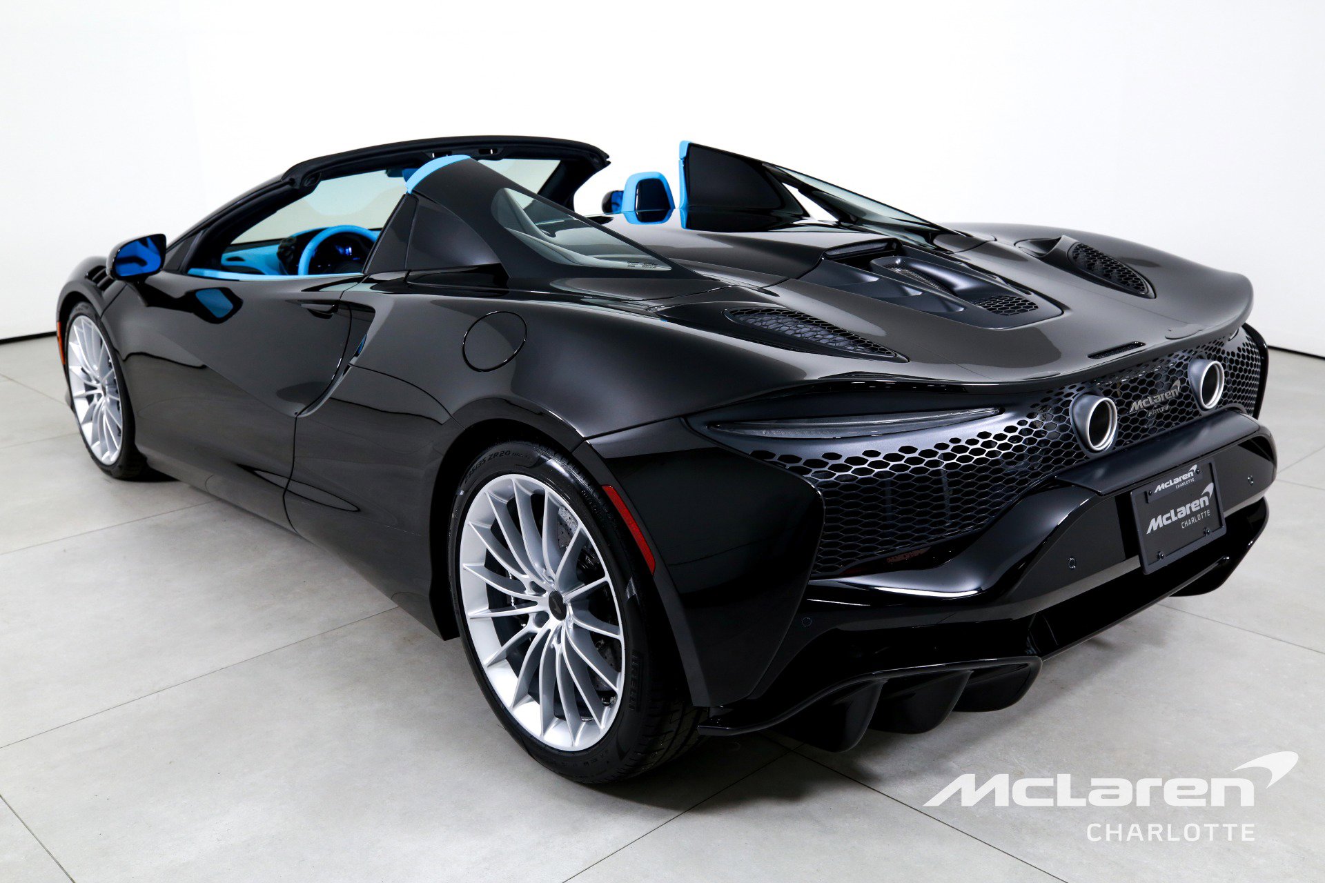 New 2026 McLaren Artura Spider RWD image 8