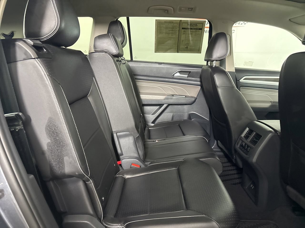 Used 2023 Volkswagen Atlas SE w/ Panoramic Sunroof Package FWD image 25