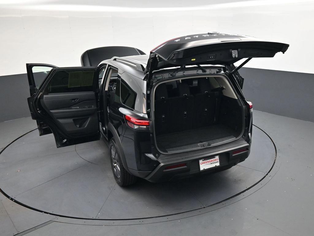 Used 2025 Nissan Pathfinder SV image 47