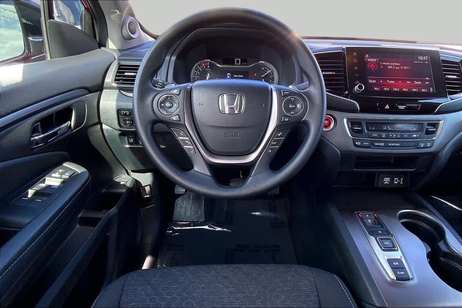 Used 2023 Honda Ridgeline Sport image 5