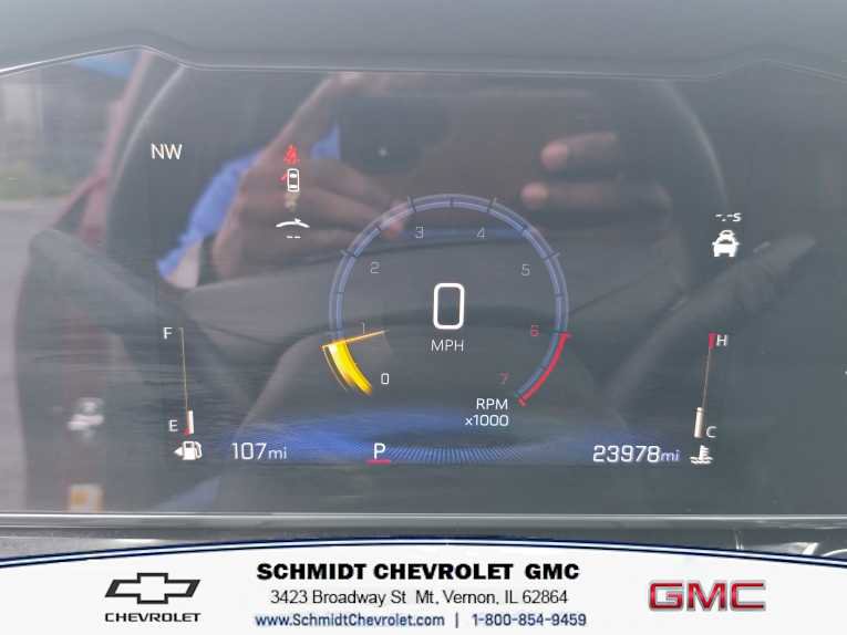 Used 2025 Chevrolet Trax RS w/ Driver Confidence Package image 13