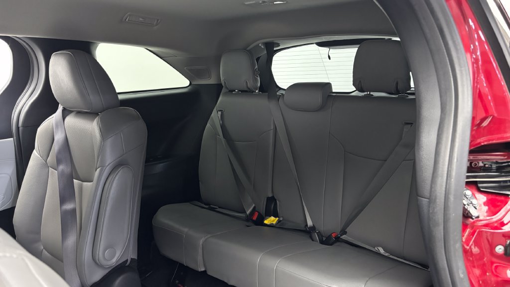 Certified 2025 Toyota Sienna XLE w/ XLE Plus Package AWD/4WD image 22