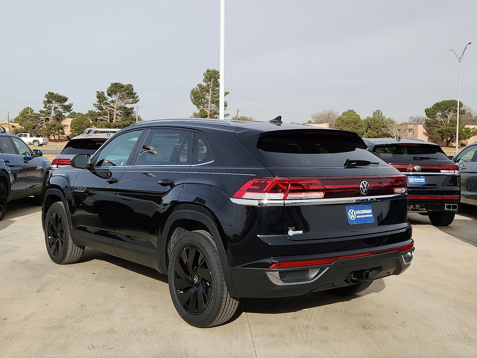 New 2026 Volkswagen Atlas Cross Sport SE image 5
