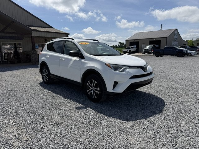 Used 2017 Toyota RAV4 LE FWD image 6