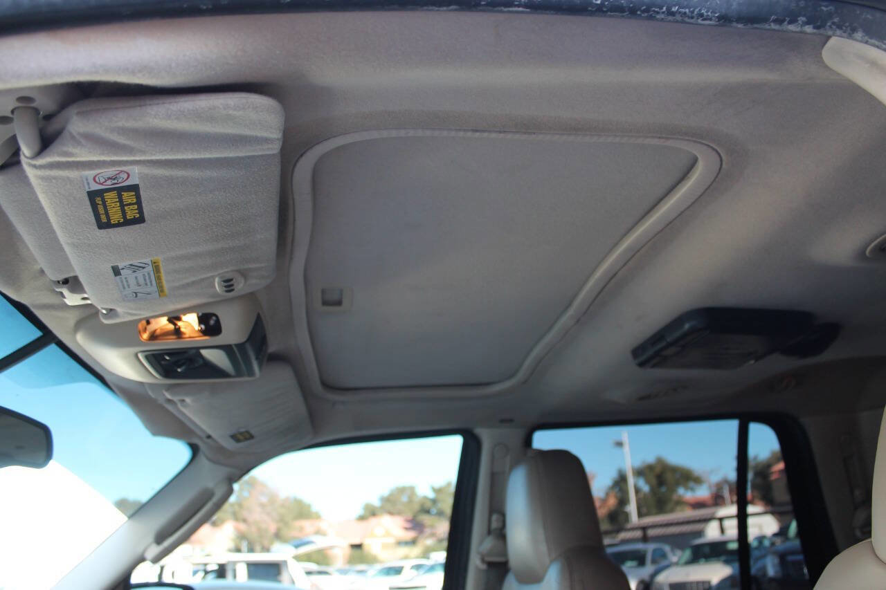 Used 2004 Ford Expedition Eddie Bauer RWD image 19