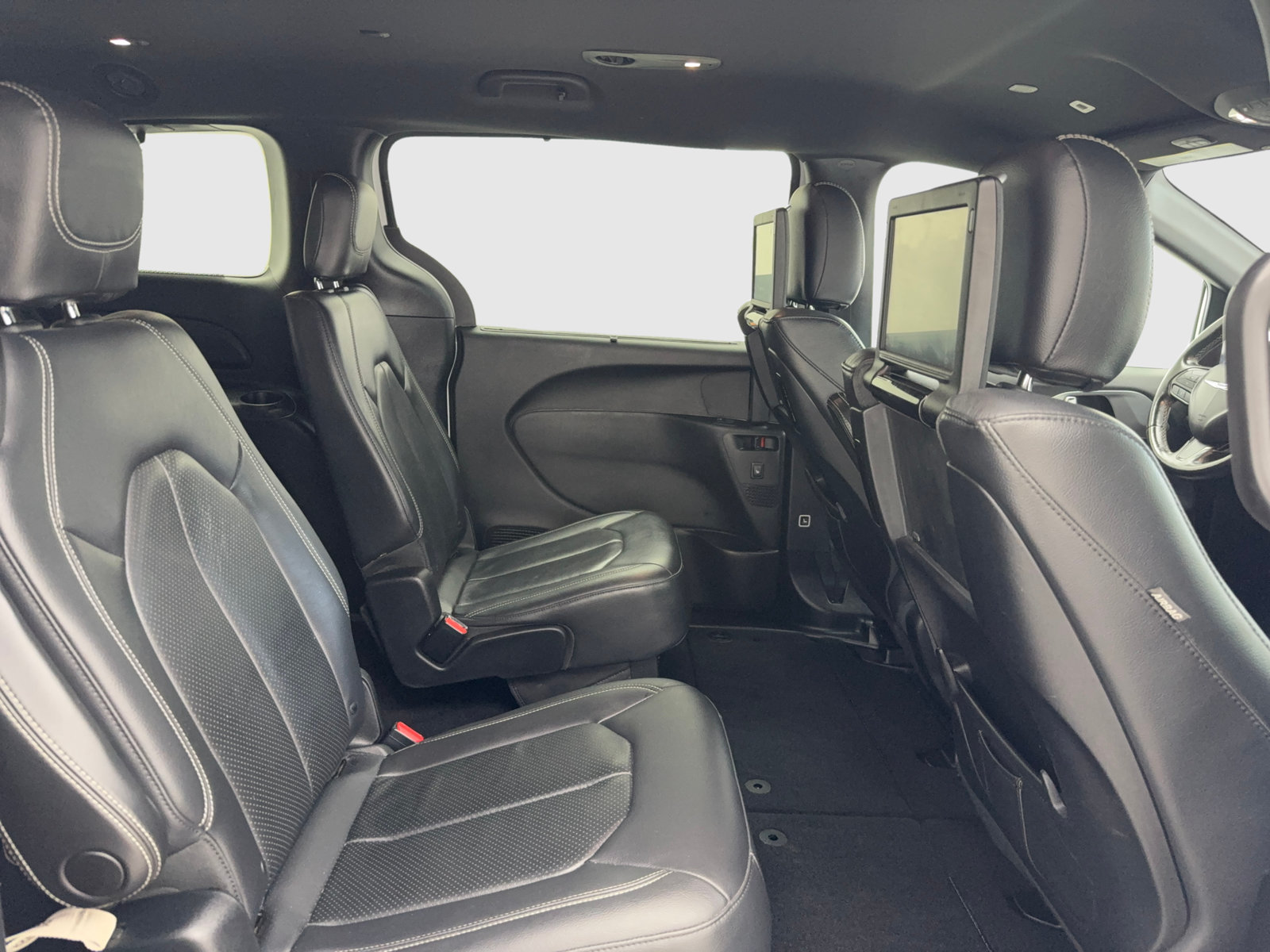 Used 2019 Chrysler Pacifica Touring-L Plus w/ S Appearance Package FWD image 46