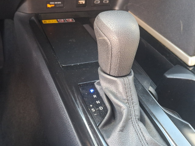 Used 2025 Toyota Camry LE FWD image 14