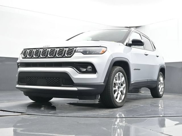Used 2025 Jeep Compass Limited AWD/4WD image 48