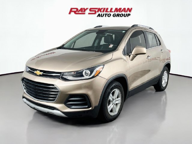 Used 2018 Chevrolet Trax LT w/ LT Convenience Package FWD image 3