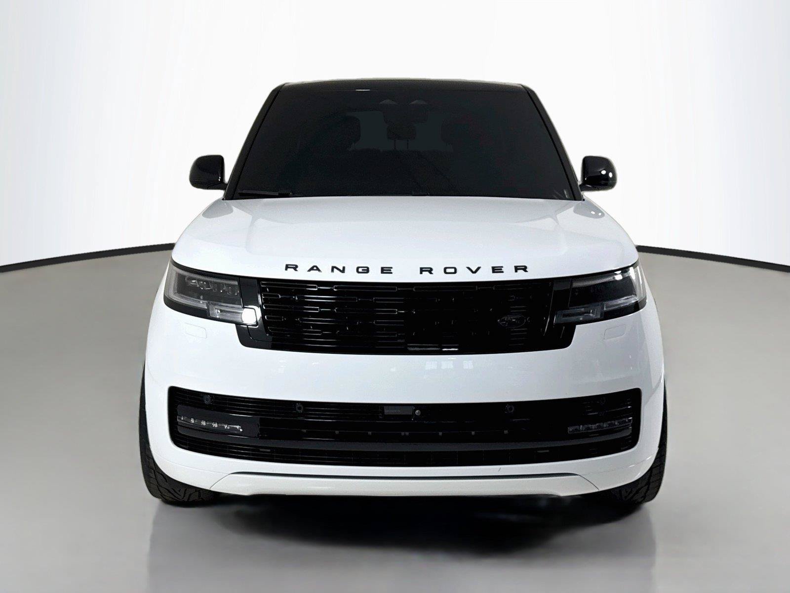 Used 2025 Land Rover Range Rover SE AWD/4WD image 11