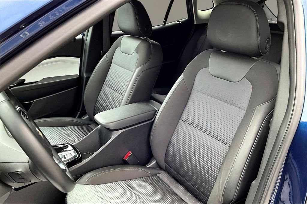 Used 2024 Chevrolet Trax LT w/ Driver Confidence Package FWD image 17