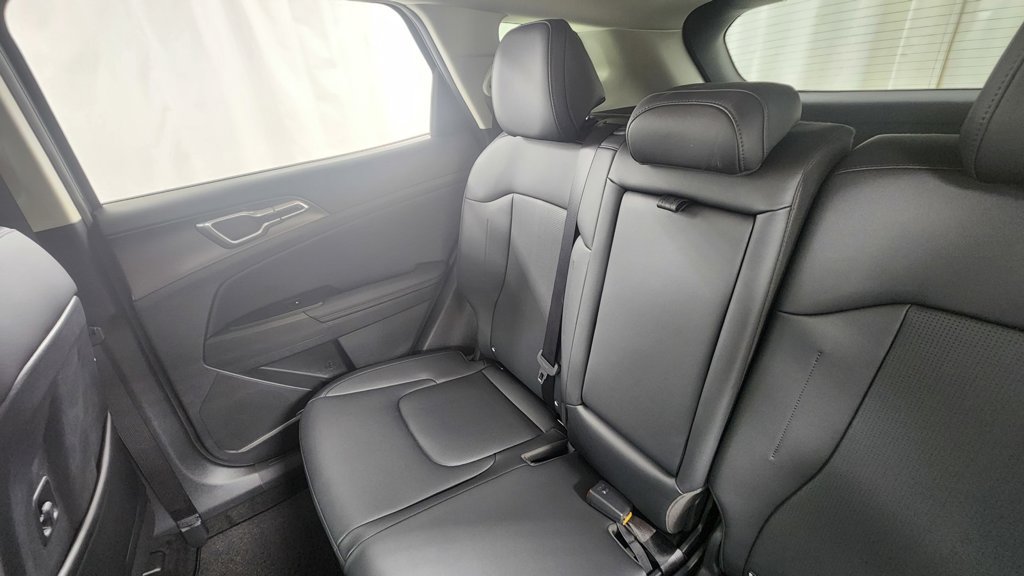 New 2026 Kia Sportage EX AWD/4WD image 14