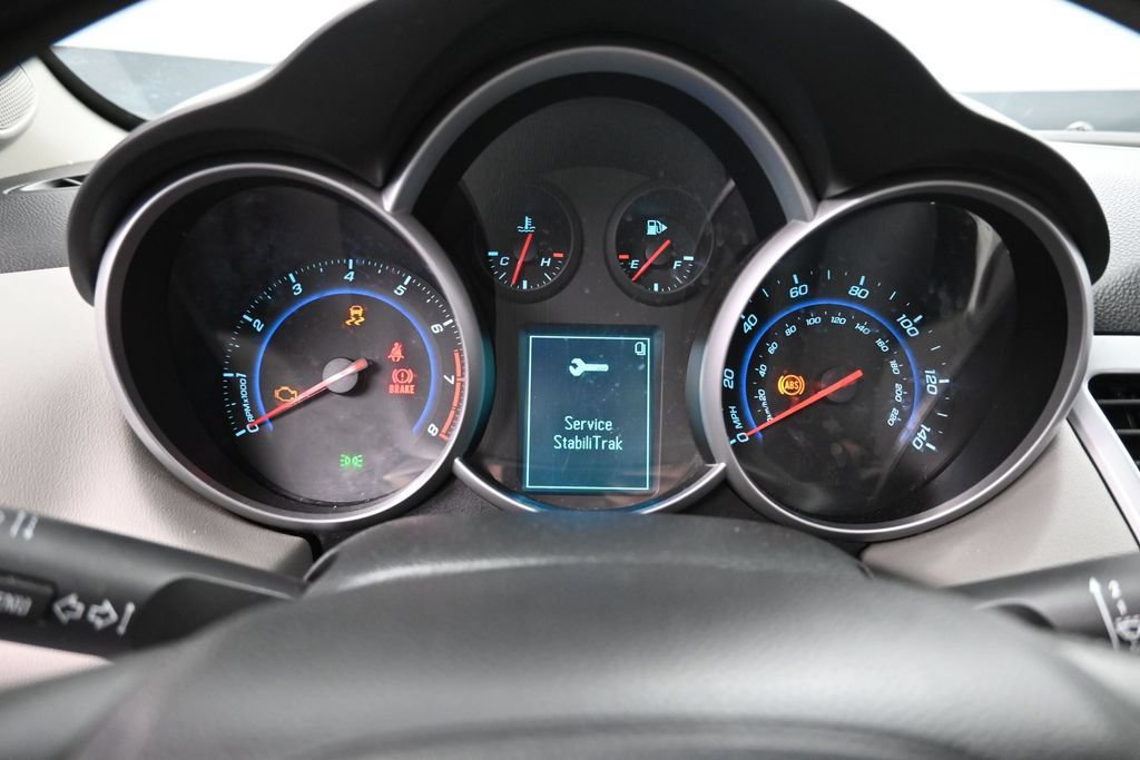 Used 2012 Chevrolet Cruze LS FWD image 29
