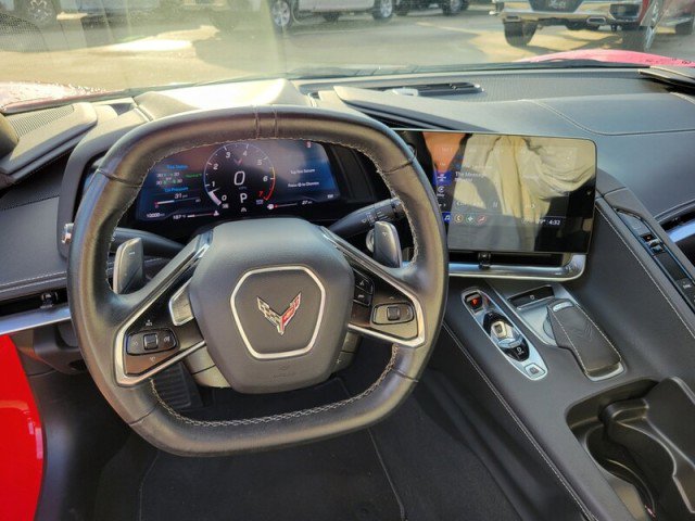 Used 2021 Chevrolet Corvette Stingray Convertible w/ Z51 Performance Package image 14