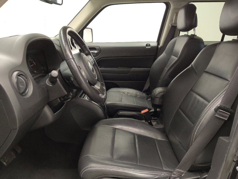 Used 2015 Jeep Patriot High Altitude AWD/4WD image 17