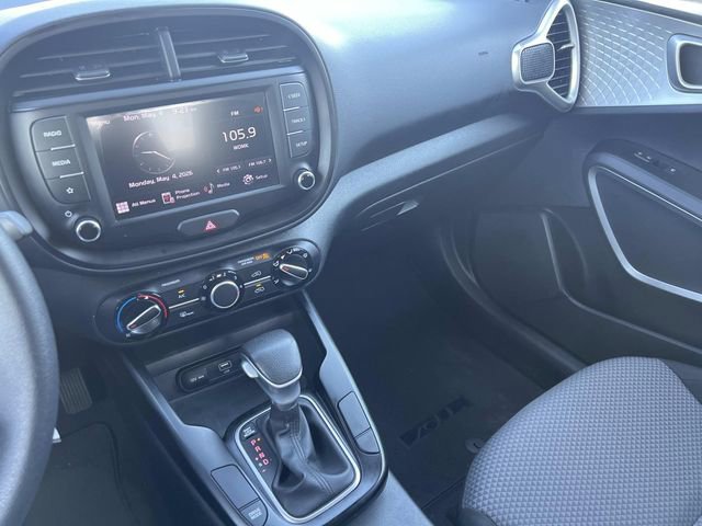 Used 2022 Kia Soul LX FWD image 28