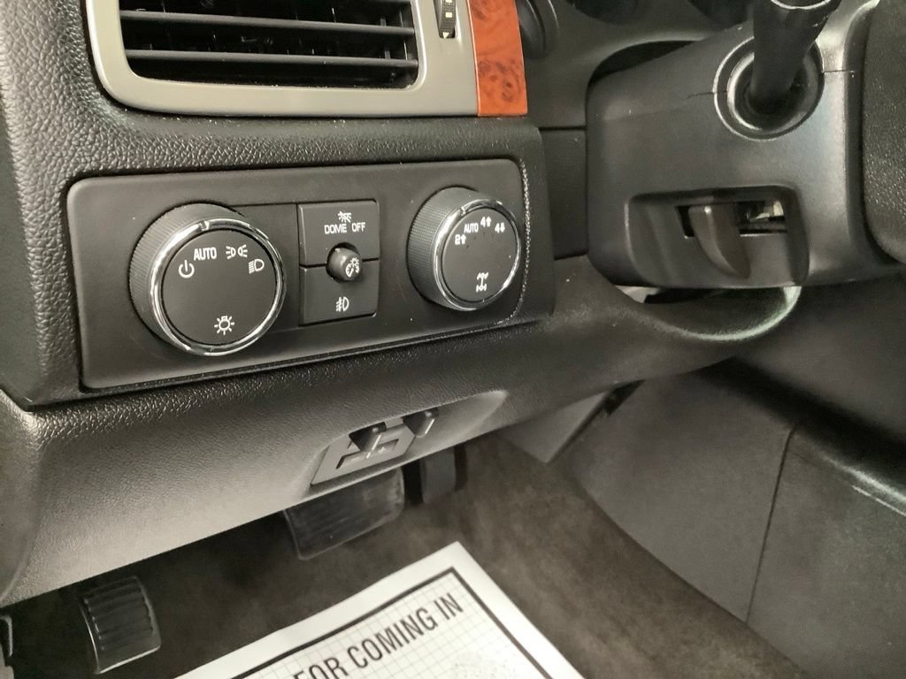 Used 2012 Chevrolet Avalanche LT AWD/4WD image 15