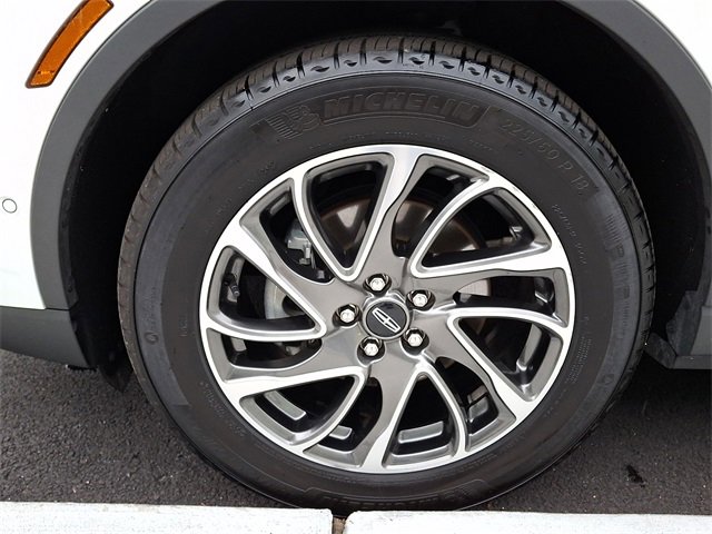 Certified 2020 Lincoln Corsair AWD image 8