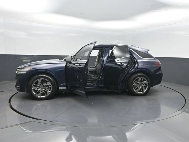 Used 2022 Genesis GV70 2.5T w/ Advanced Package AWD/4WD image 38