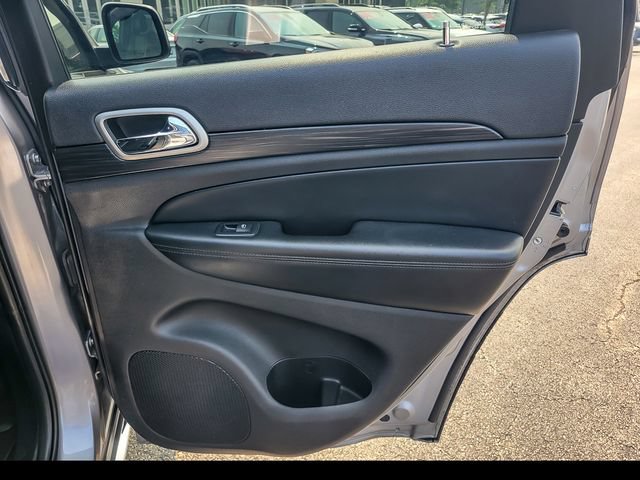 Used 2020 Jeep Grand Cherokee Altitude AWD/4WD image 28