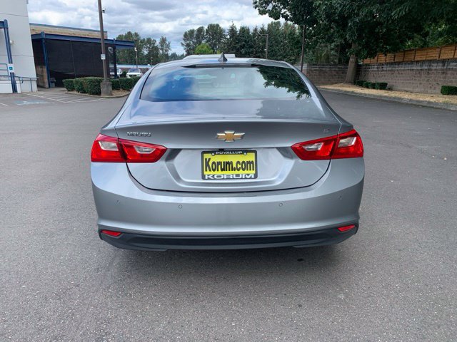 Used 2025 Chevrolet Malibu LT FWD image 4