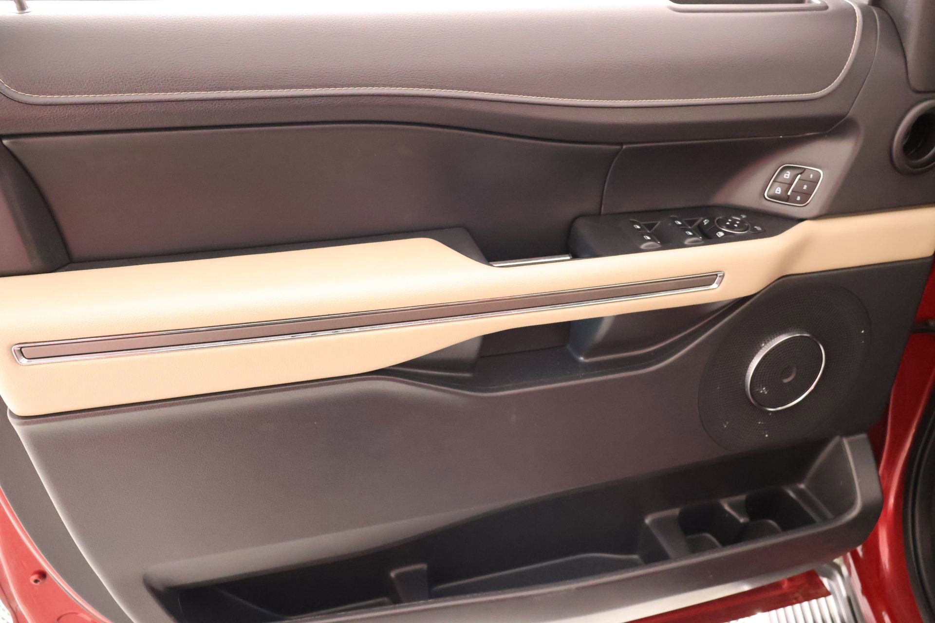 Used 2022 Ford Expedition XLT RWD image 17