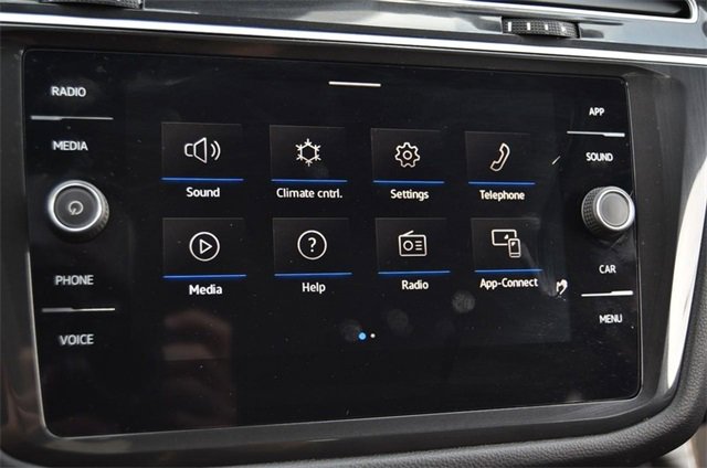 Certified 2024 Volkswagen Tiguan SE image 14