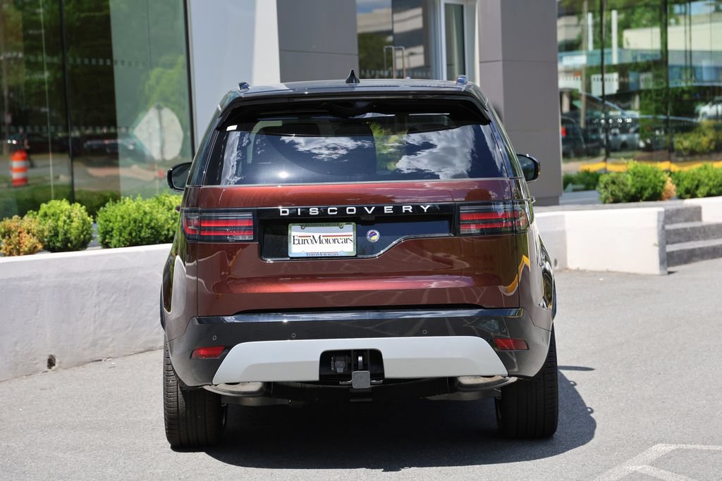New 2026 Land Rover Discovery Limited Edition AWD/4WD image 3