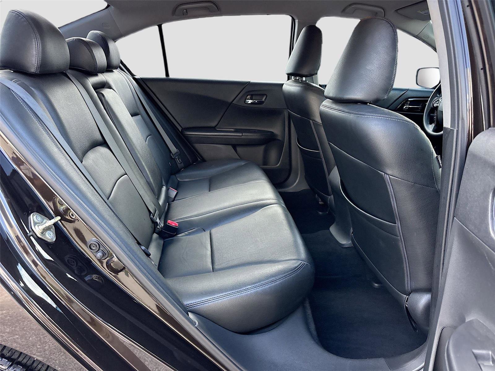 Used 2016 Honda Accord LX image 28