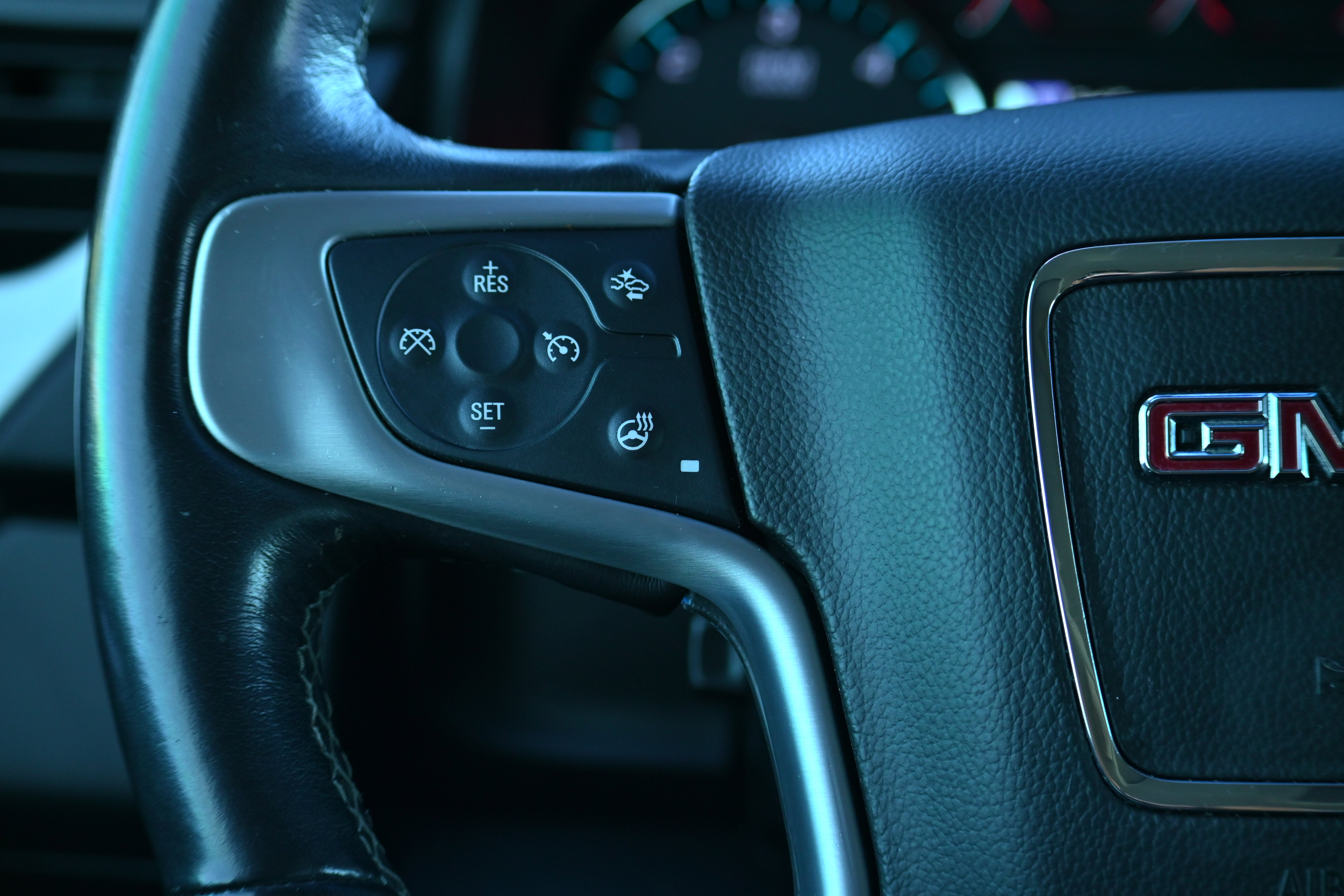 Used 2019 GMC Yukon SLT w/ Open Road Package image 22