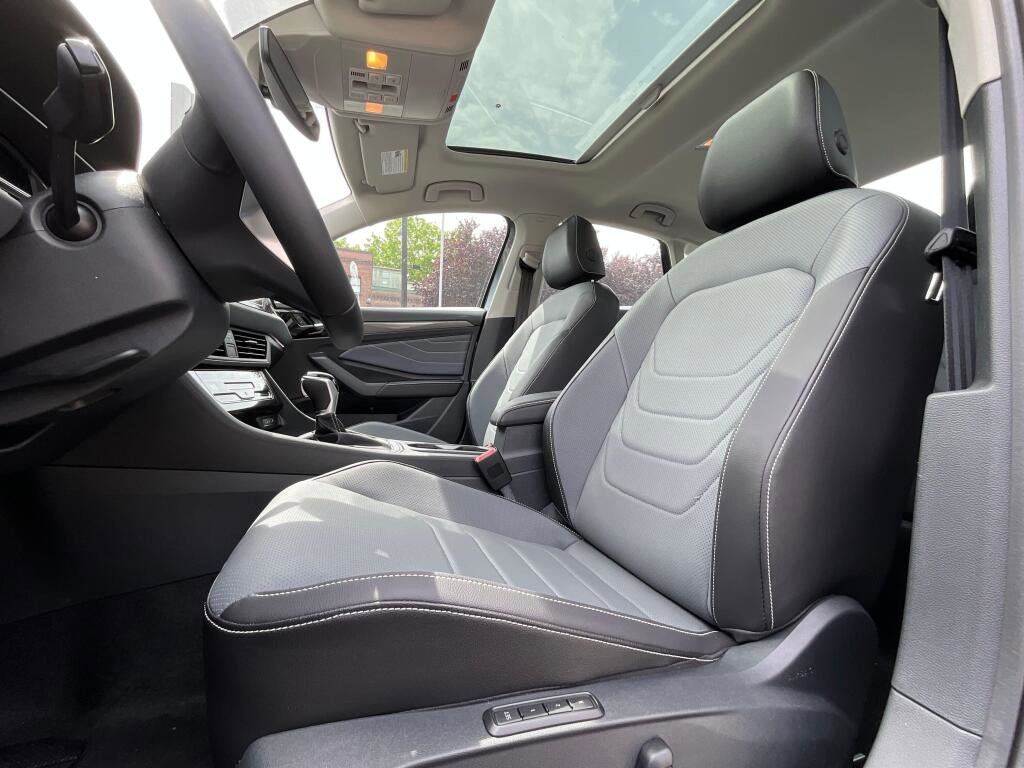 New 2026 Volkswagen Jetta SEL FWD image 11